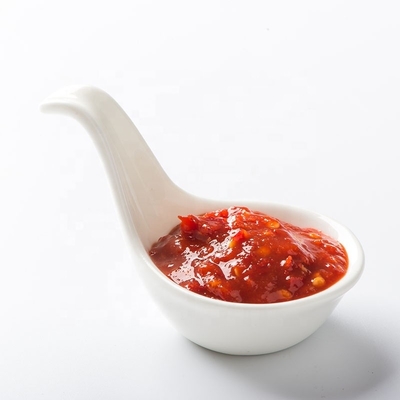Chinese Sriracha Hot Chili Sauce Perfect for Pasty Form and Food Instruction